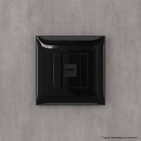 4402673 | Компьютерная розетка RJ-45 без шторки в стену, кат.6А одинарная, "Avanti", "Черный квадрат"-4