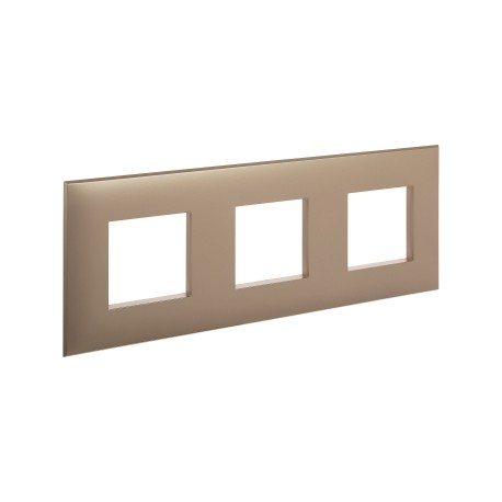 4425906 | Рамка Avanti, Кремовый жемчуг, 3 поста (6 мод.)-1