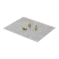 Монтажная пластина из оцинк. стали 122х82 мм, для коробок 128х103 мм