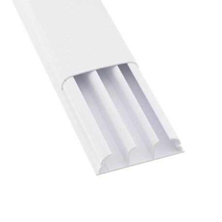 07200 | Кабель-канал плинтусного типа 70х22 мм, трехсекционный, с крышкой-1