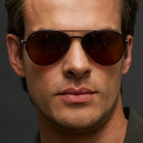 TCSFRA55010002 | Черные солнцезащитные очки из титана с коричневыми линзами. Модель 08-6